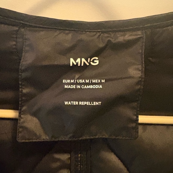 Mango Black Puffer Jacket - Picture 2 of 3